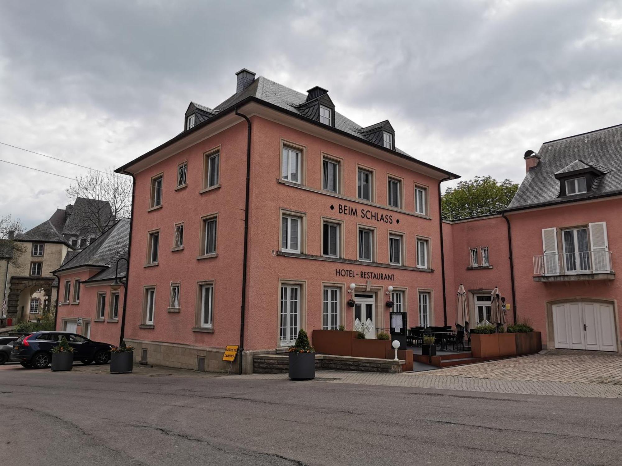Hotel-Restaurant Beim Schlass Wiltz Экстерьер фото